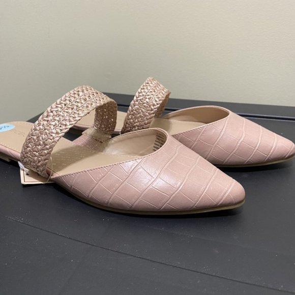 PINK BCBGENERATION LEATHER SLIDE - Picture 3 of 3